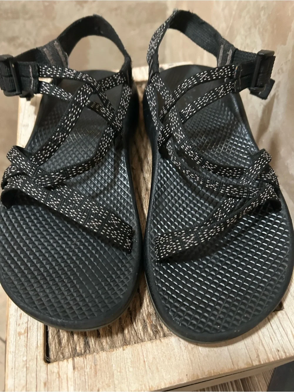 Chaco youth kids size 5